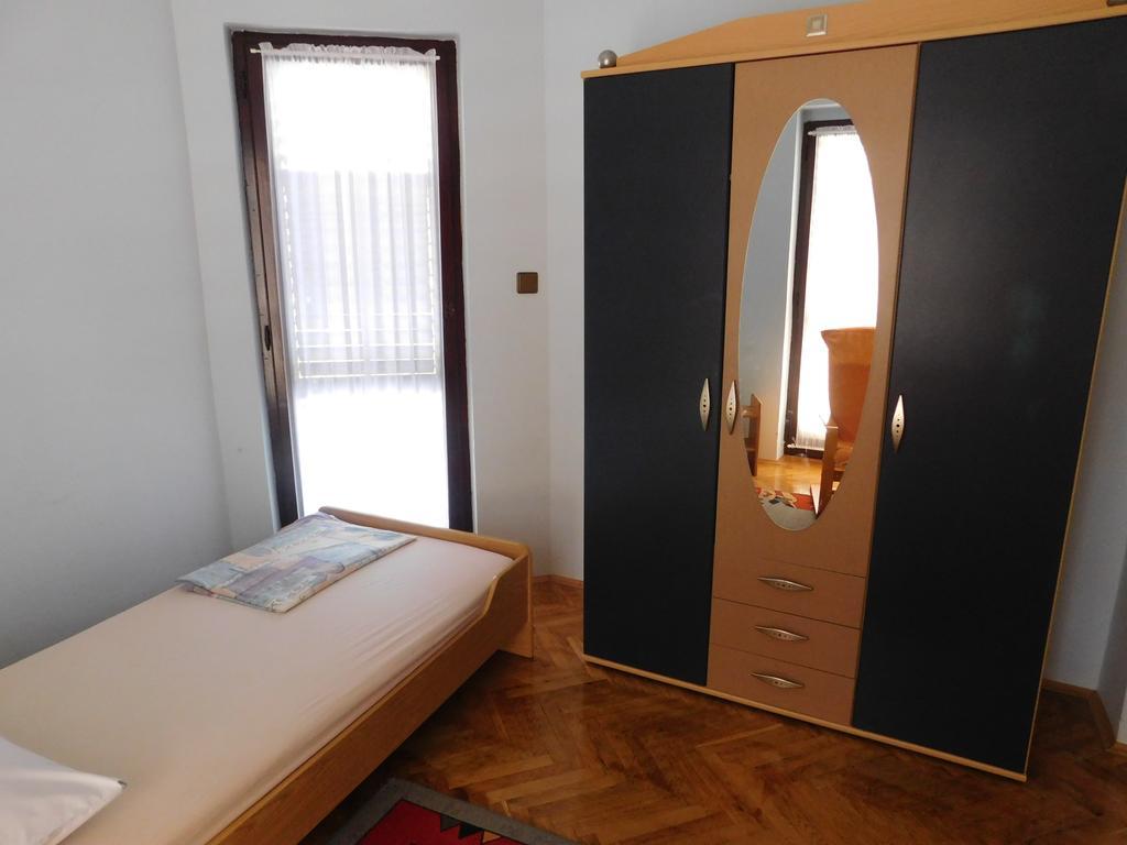Apartments Blazevic Pula Exterior foto
