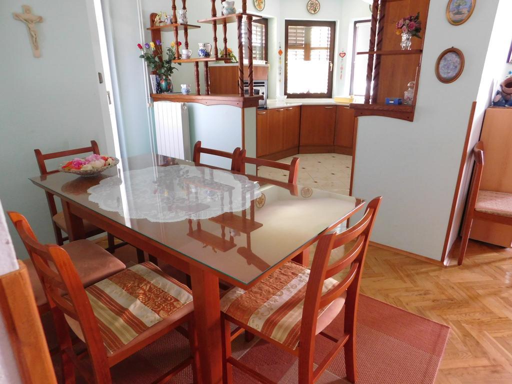 Apartments Blazevic Pula Exterior foto