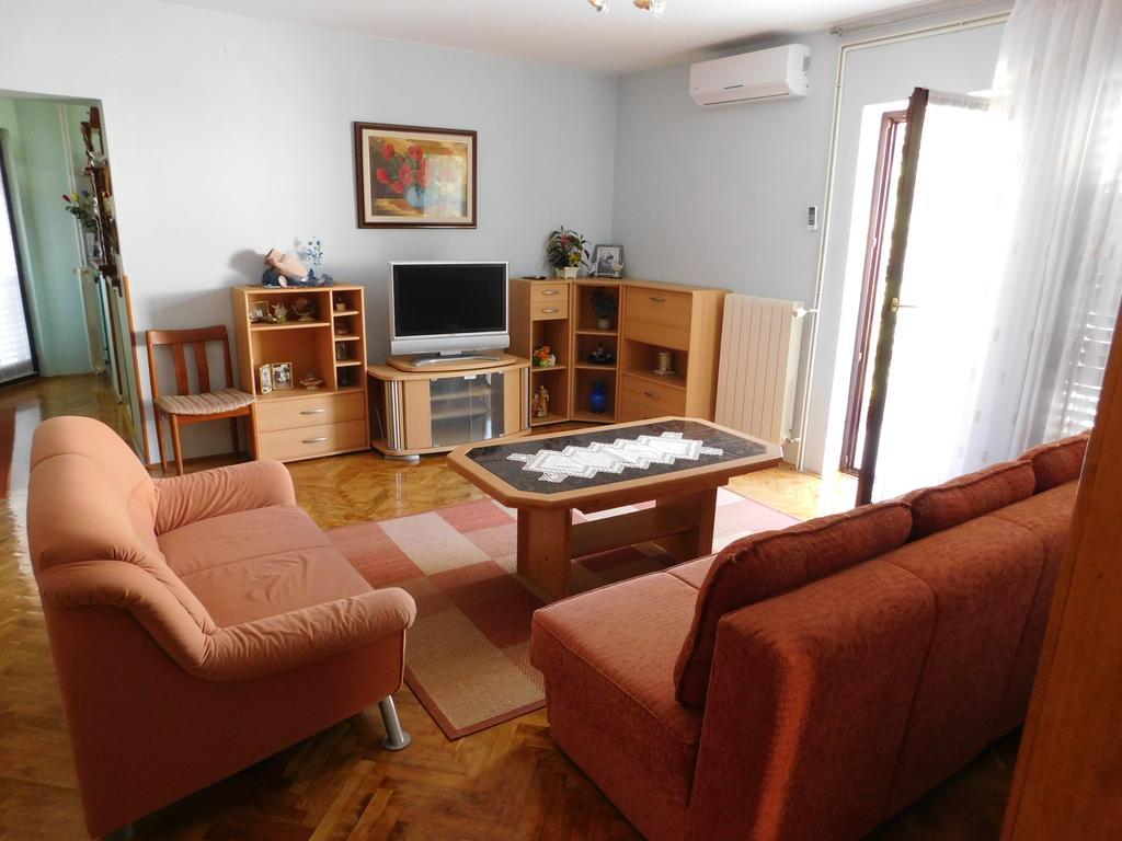 Apartments Blazevic Pula Exterior foto
