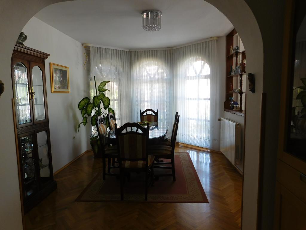 Apartments Blazevic Pula Exterior foto