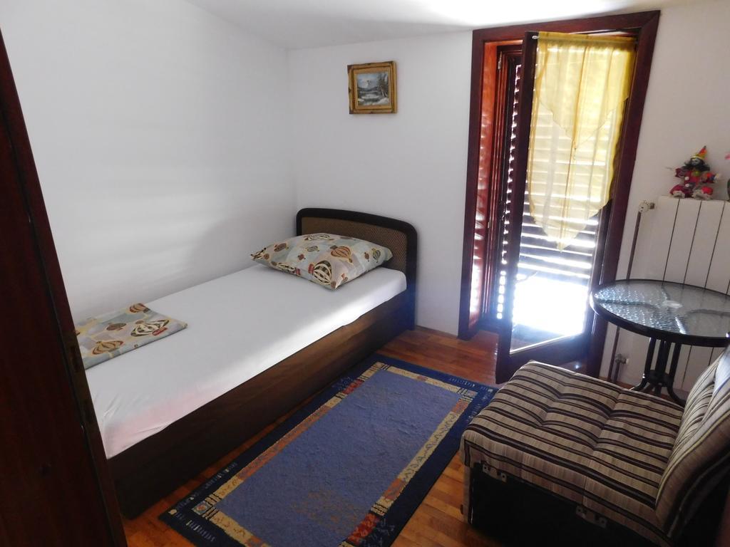 Apartments Blazevic Pula Exterior foto